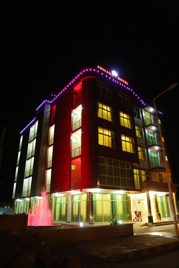 Solyana Hotel Bahir Dar Buitenkant foto