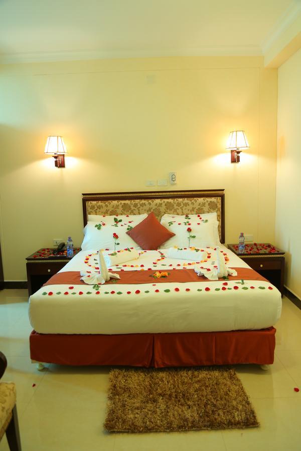 Solyana Hotel Bahir Dar Buitenkant foto