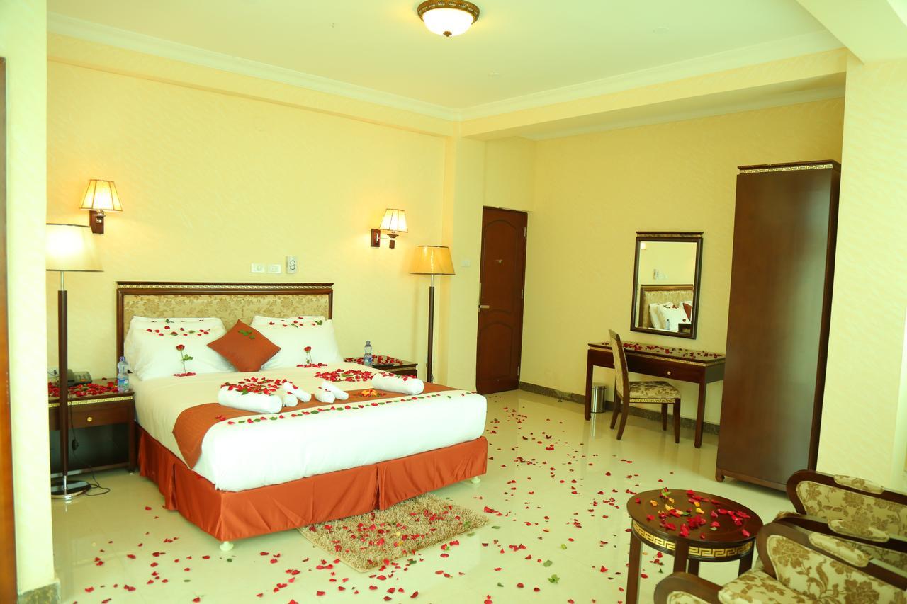 Solyana Hotel Bahir Dar Buitenkant foto