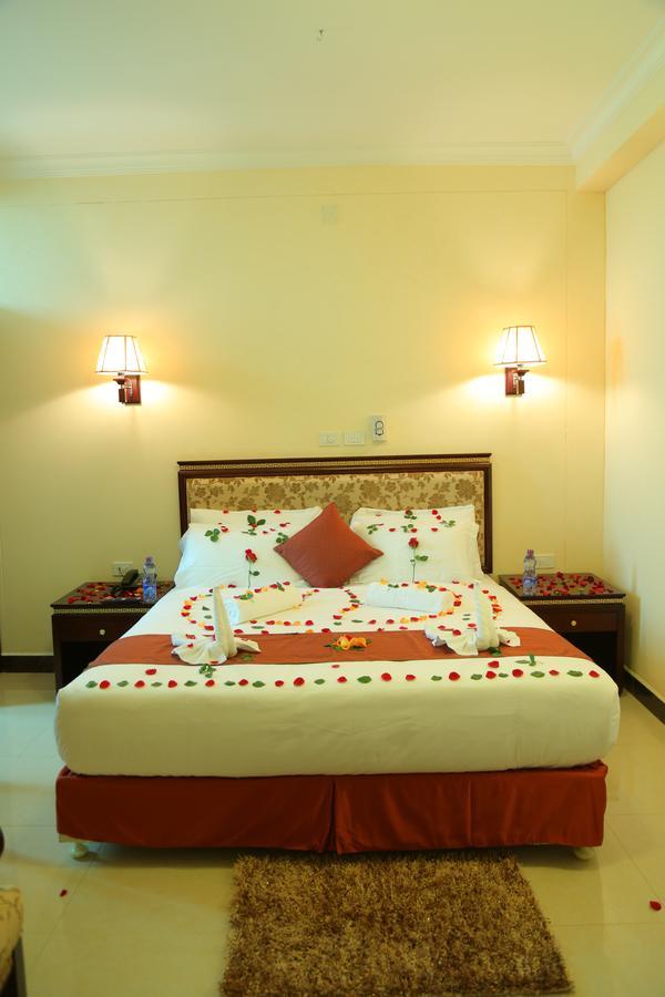 Solyana Hotel Bahir Dar Buitenkant foto