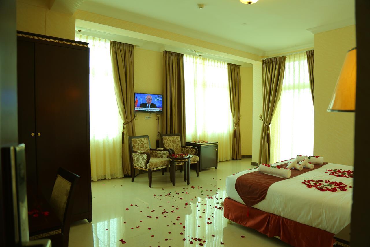 Solyana Hotel Bahir Dar Buitenkant foto