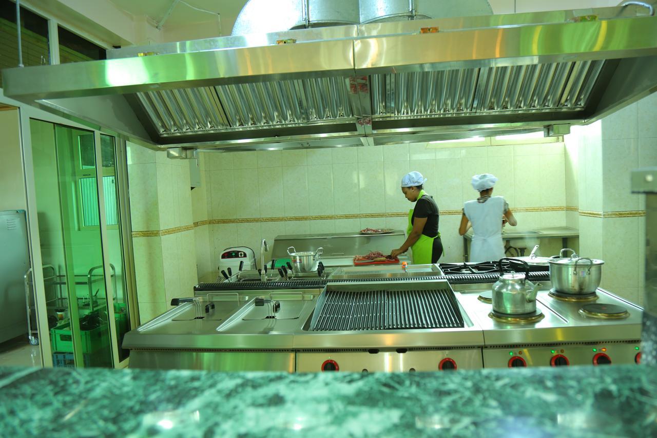 Solyana Hotel Bahir Dar Buitenkant foto
