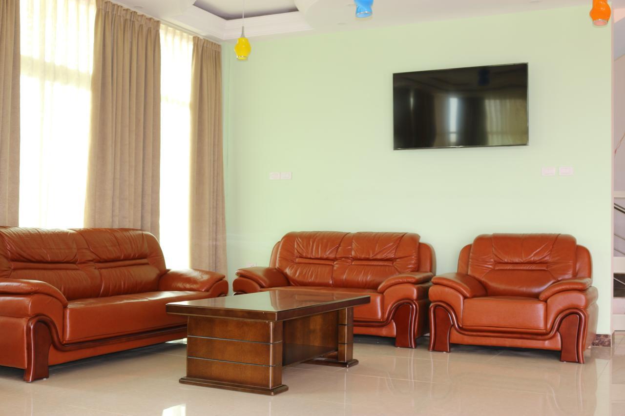 Solyana Hotel Bahir Dar Buitenkant foto