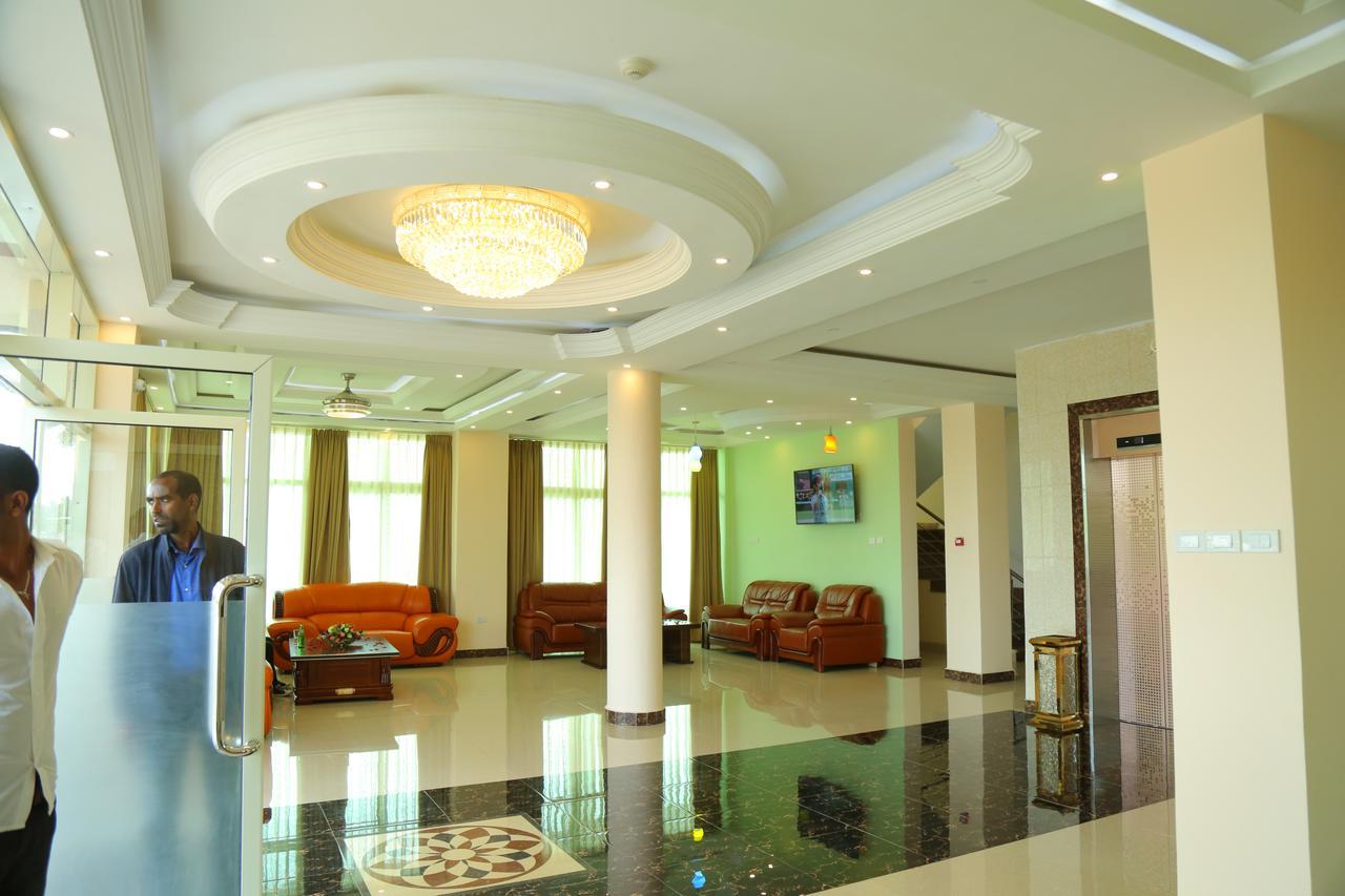 Solyana Hotel Bahir Dar Buitenkant foto