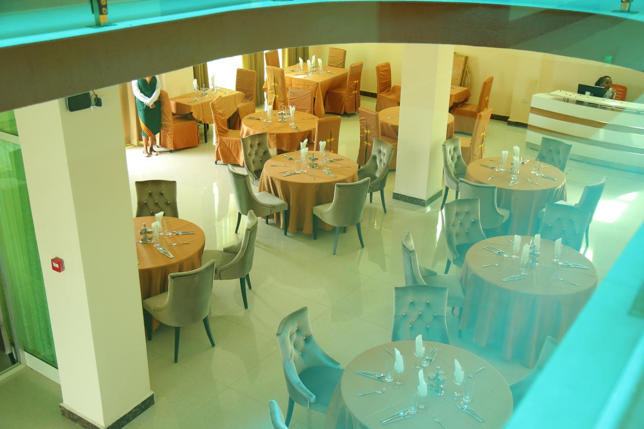 Solyana Hotel Bahir Dar Buitenkant foto