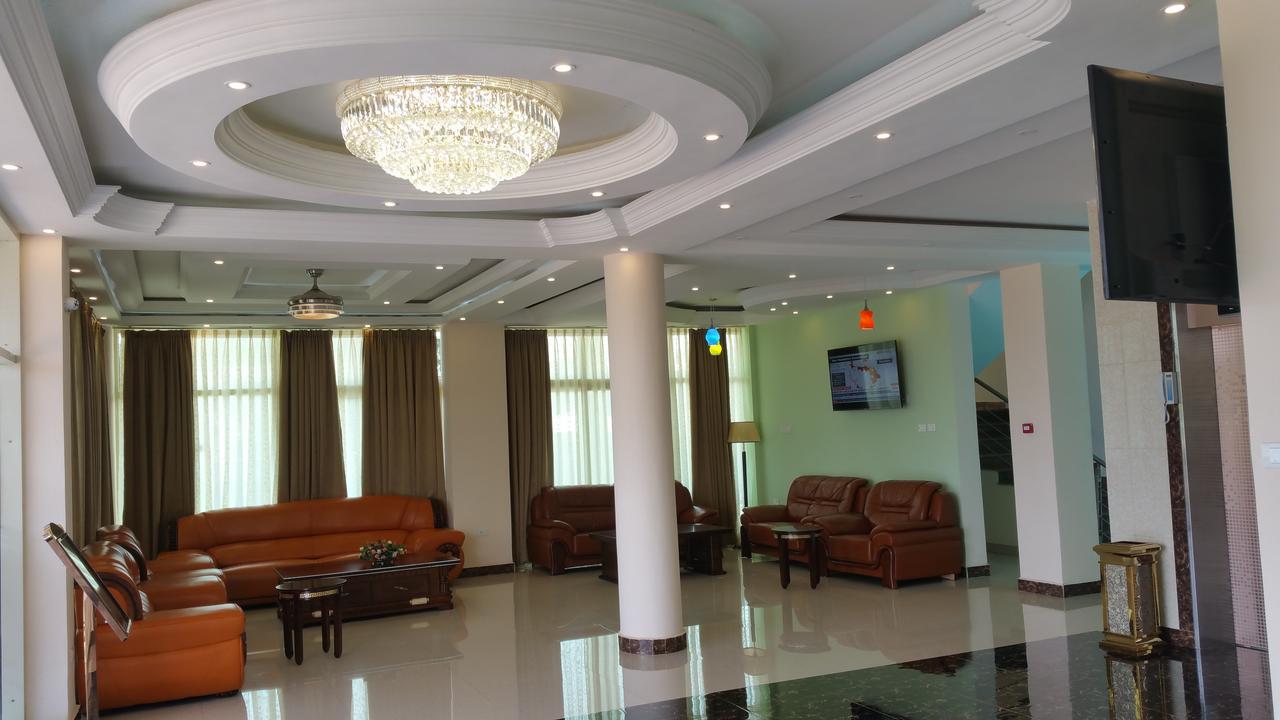 Solyana Hotel Bahir Dar Buitenkant foto